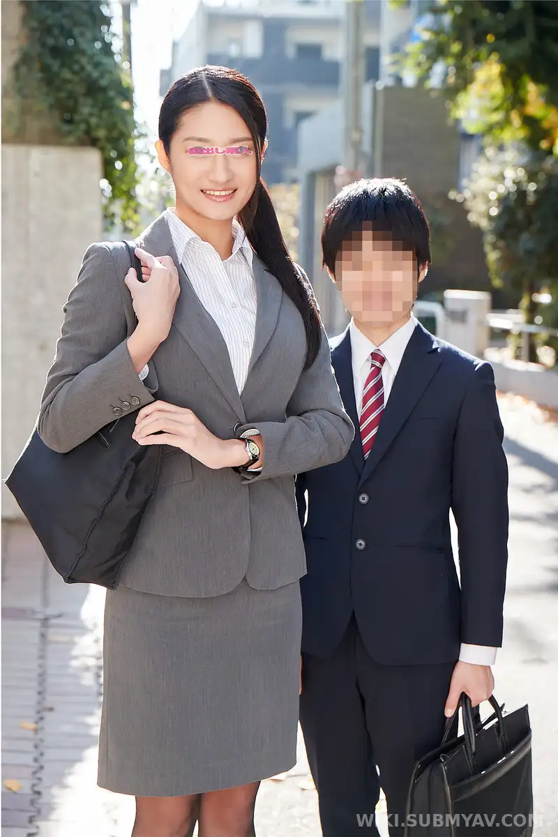 DKRA-2101 高身長の働くインテリOL限定 身長170cm超えの美脚の女先輩と低身長の後輩くんが勤務中に身長差SEXに挑戦!いつも厳しい女上司のモデルのような身体に触れ部下は思わずフル勃起!後輩のチ○ポに激突きされ本気イキした先輩オマ○コは中出しまでしてしまうのか!? さおり