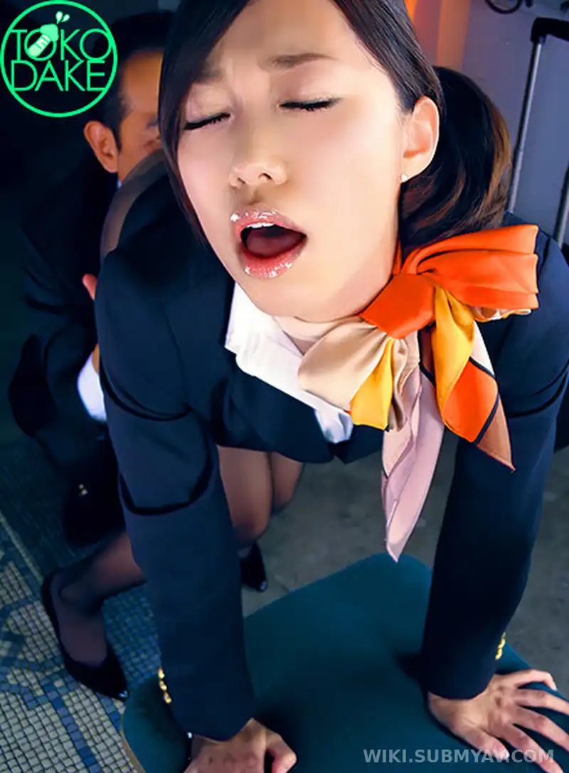 TD032SERO-00155 【ソクヌキ】ビンビン乳首とパイパンマ○コ!そんなCAにチ○ポ使って汗だくセックス指導。このCAさん、バックや騎乗位で見える乳首のエロさ、クリの位置がわかる程のパイパンマ○コ。どれをとっても一級品間違いなし! 堀内美希