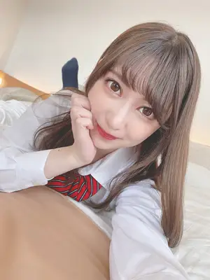 Renka-chan, a female student with an erotic body and jiggling G-cup breasts
