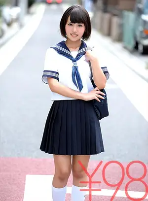 あかねん作品をお手頃価格で！義父との強●セックス。寝ている彼氏のチ○ポを握りながら義父チ○ポを挿れられる。抵抗虚しく奥まで突かれ体起こして騎乗位へ。下から突かれ、自分でも腰振り。再度の突き上げから正常位合体。嫌がる彼女を無視して突き、強●顔射